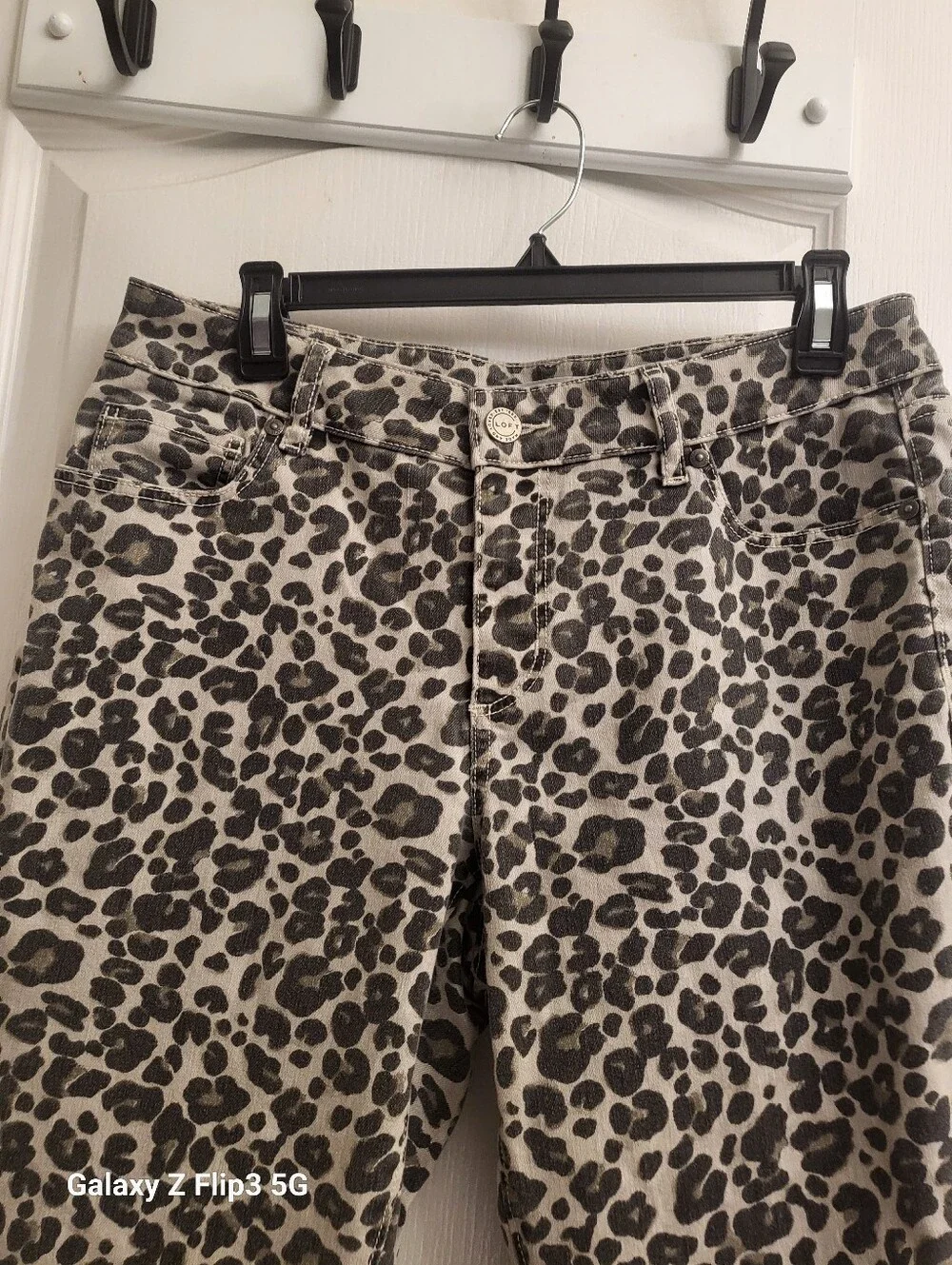 LOFT Curvy Skinny Leopard Print Jeans Size 8/29 Pre-owned